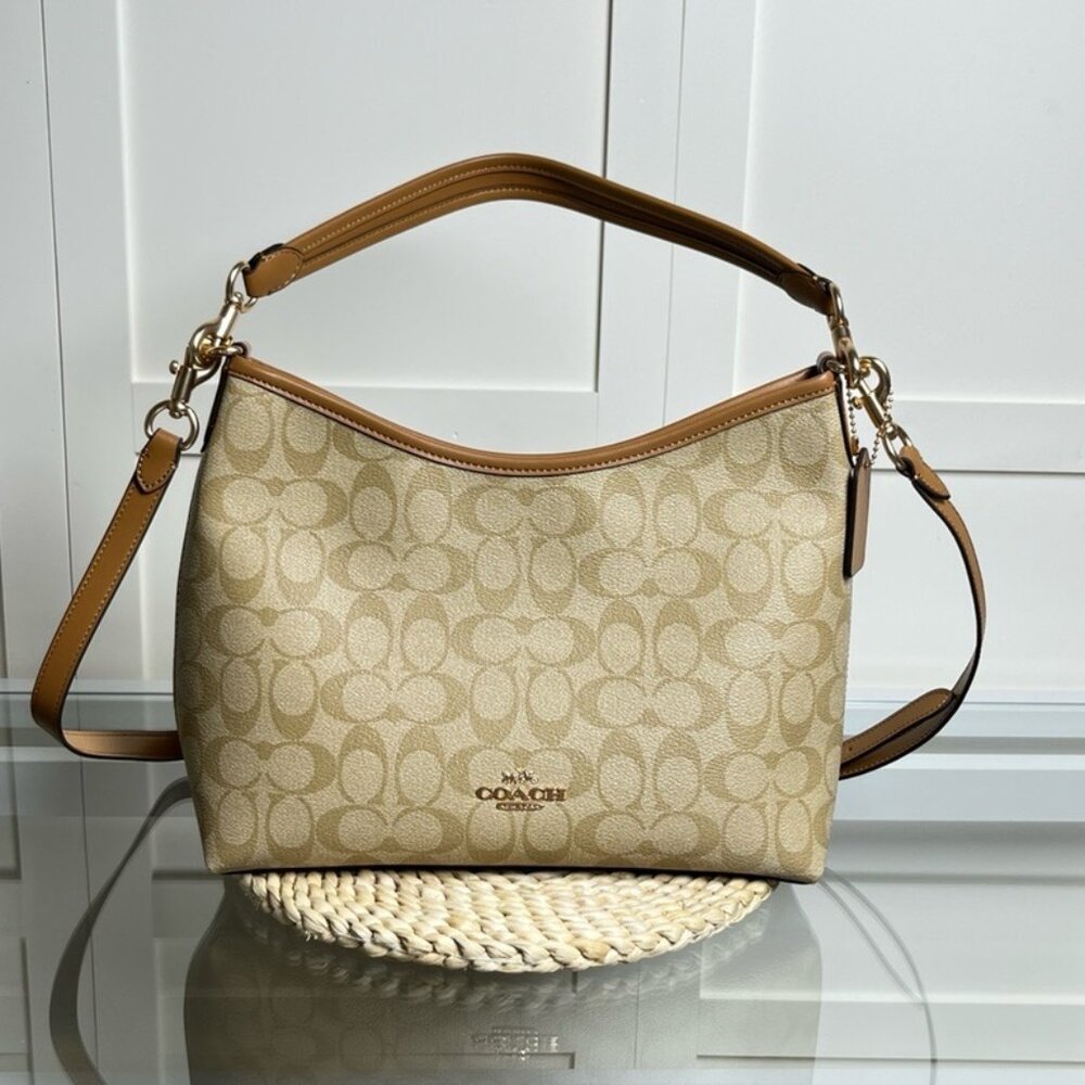 COACH Laurel Shoulder Bag In Signature Canvas（CR149）